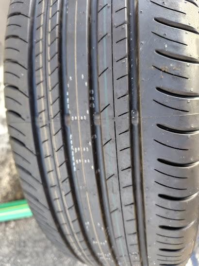 新車外し 2025年製 EC300＋ 215/60R17 2本②