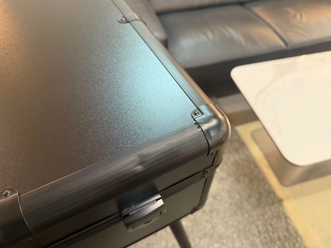 プロ用メイクボックス　ドレッサー　スーツケース　スピーカー付