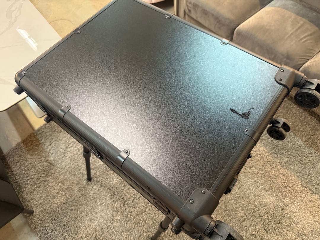 プロ用メイクボックス　ドレッサー　スーツケース　スピーカー付