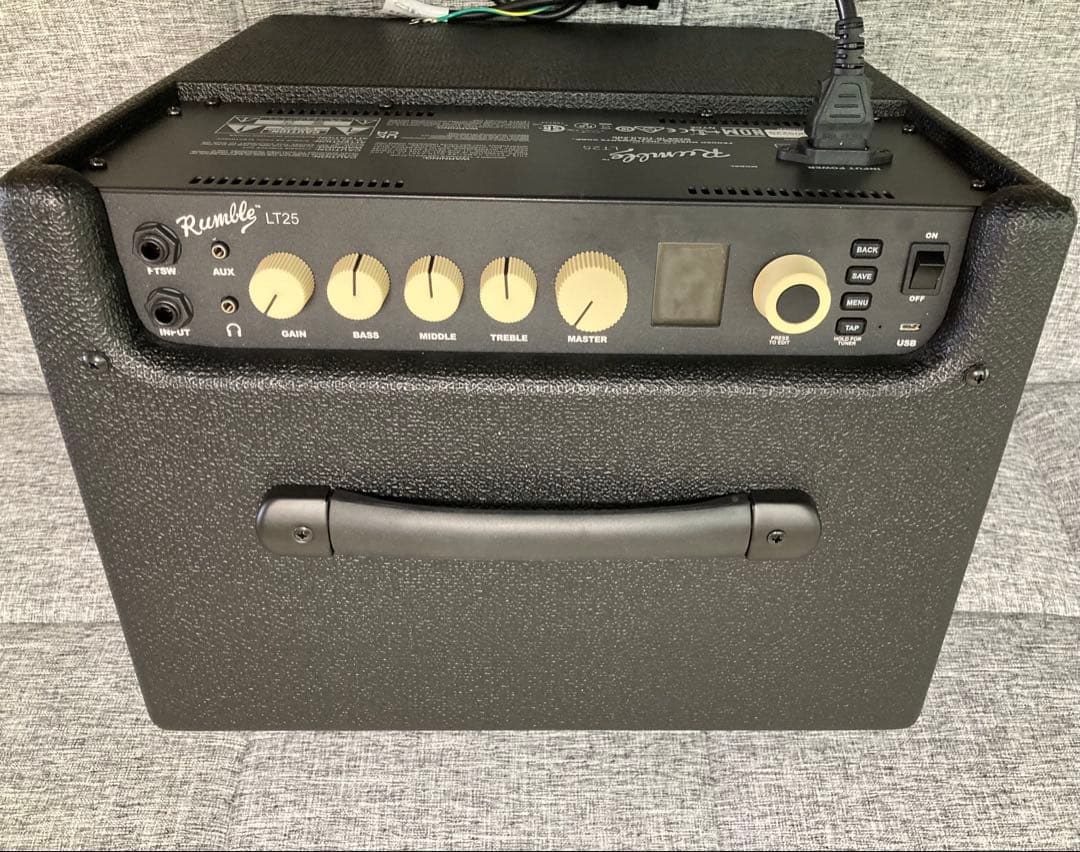 [美品]Fender Rumble LT25 モデリングベースアンプ