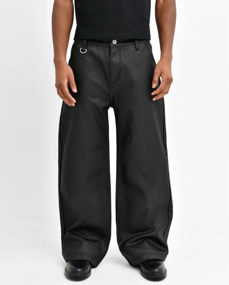 パンツ Stacked Oil Coating Loose Fit Pants
