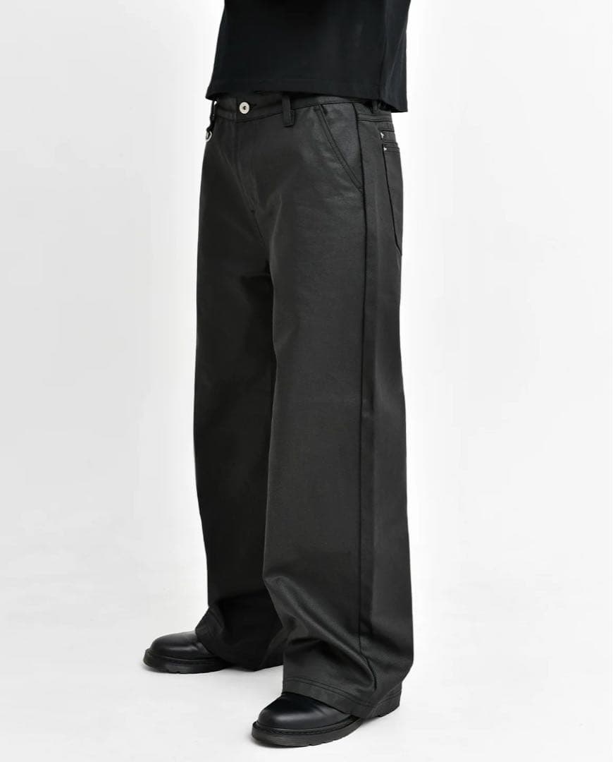 パンツ Stacked Oil Coating Loose Fit Pants