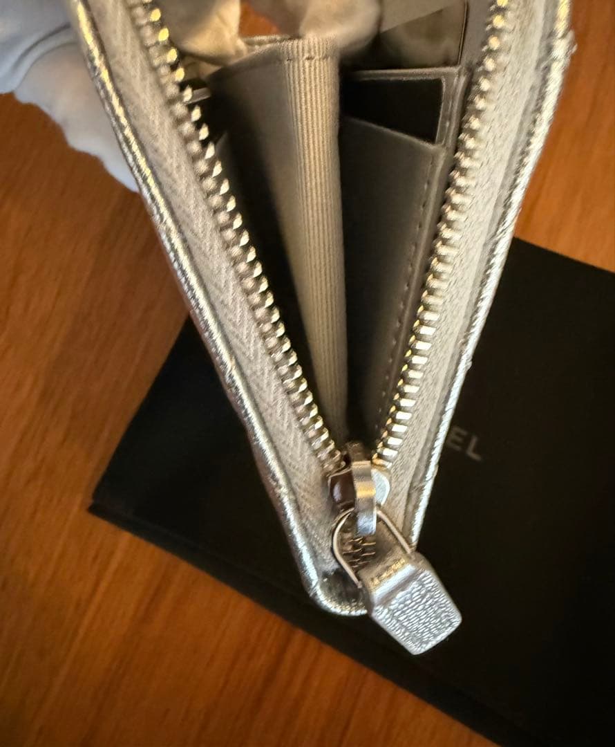 chami♡ 新品未使用CHANEL L字ジップタイプミニ財布