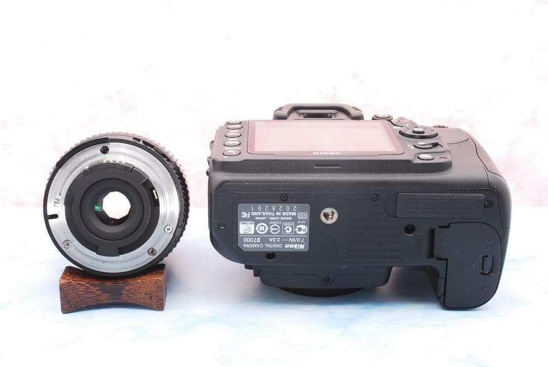 ◎ニコン D7000◎一眼レフカメラ◎高速連写◎デビュー向け◎人気機種