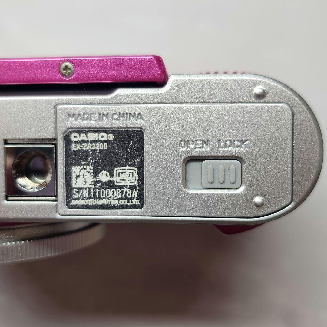 CASIO EXILIM EX-ZR3200 VP【美品・動作確認済】