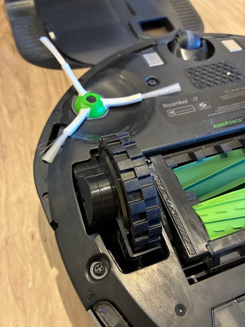 部品交換済！　iRobot Roomba i7 ルンバ クリーンベース付属