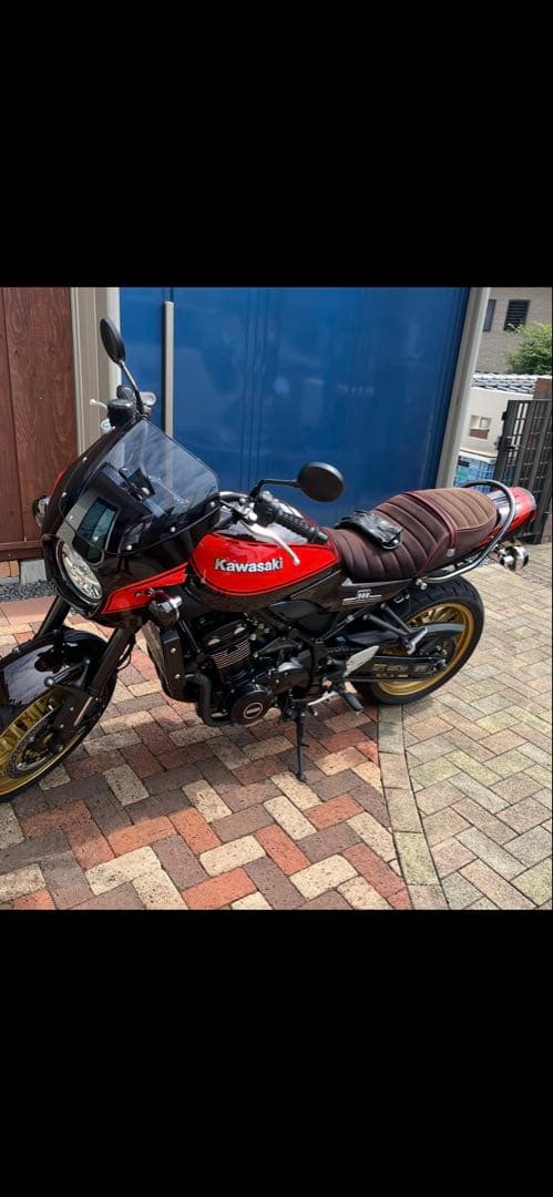 z900rs カスタムシート　ブラウンタックロール