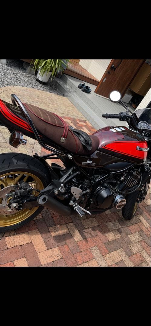 z900rs カスタムシート　ブラウンタックロール