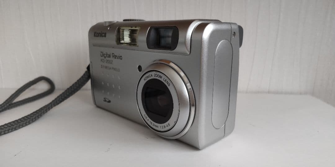 【美品】デジカメ Konica Digital Revio KD-200Z