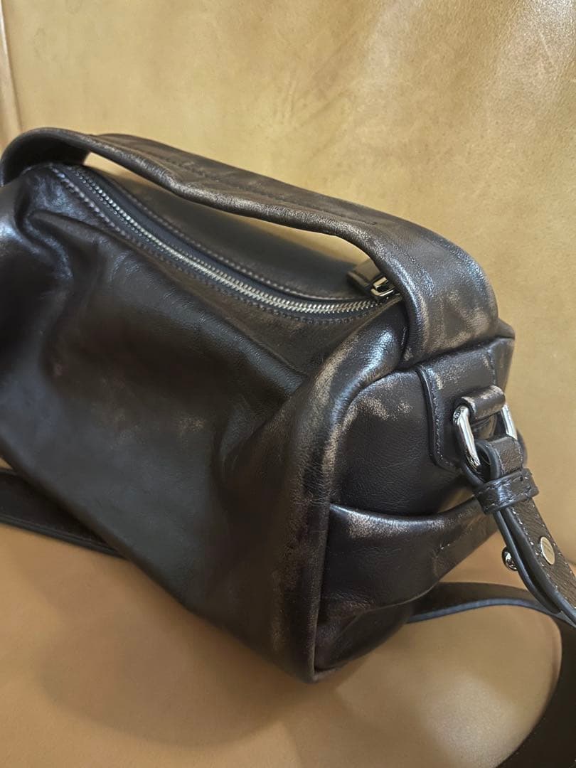PRADA ナッパレザーショルダーバッグ