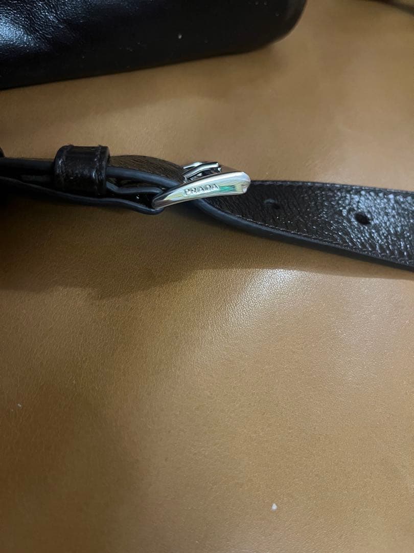 PRADA ナッパレザーショルダーバッグ