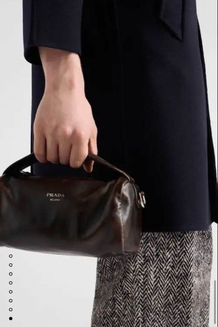PRADA ナッパレザーショルダーバッグ