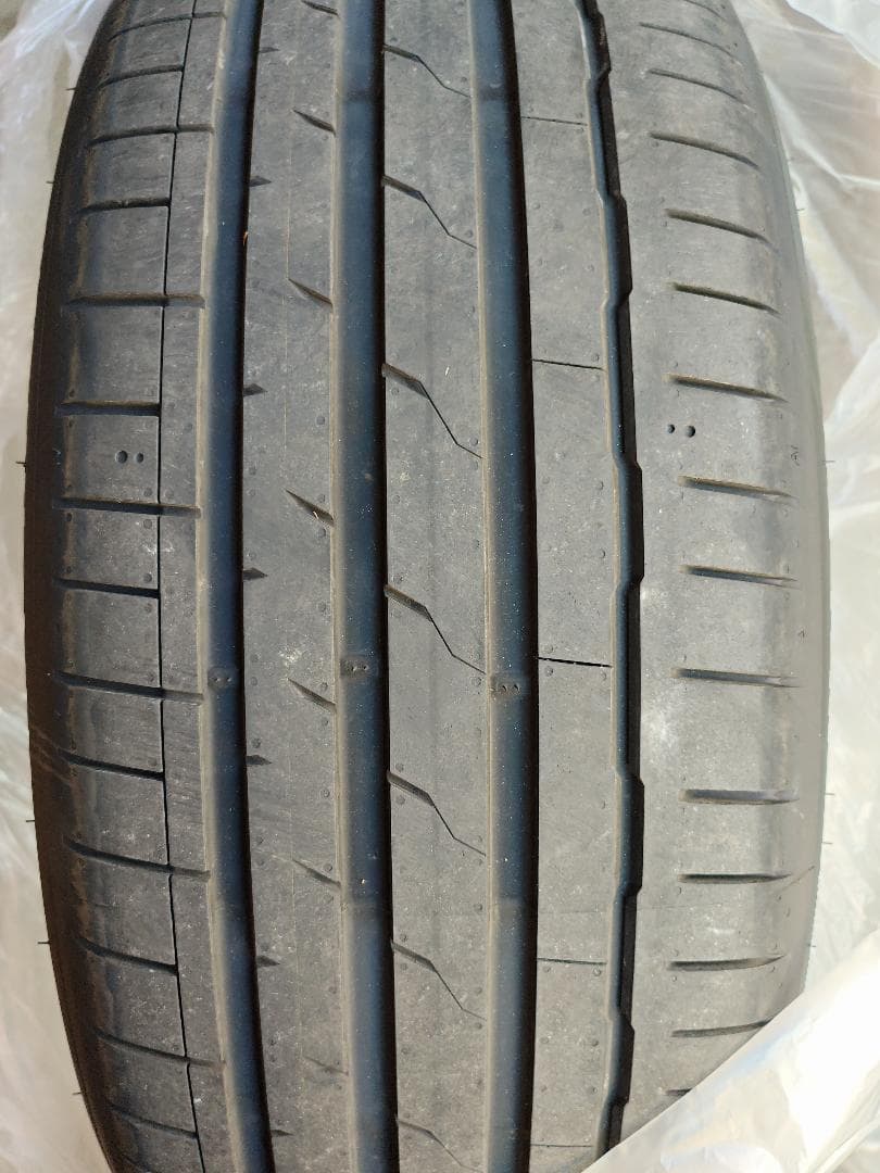 モデルY純正新車タイヤ4本セット　2026年製255/45R19　ventus