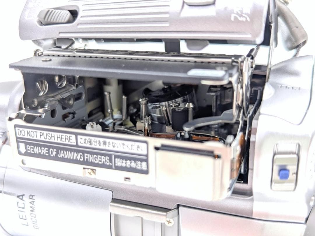 miniDVのダビングに Panasonic ビデオカメラ NV-GS250 3