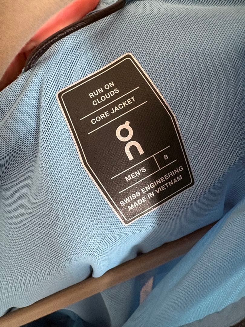 On CORE JACKET メンズ S ブルー