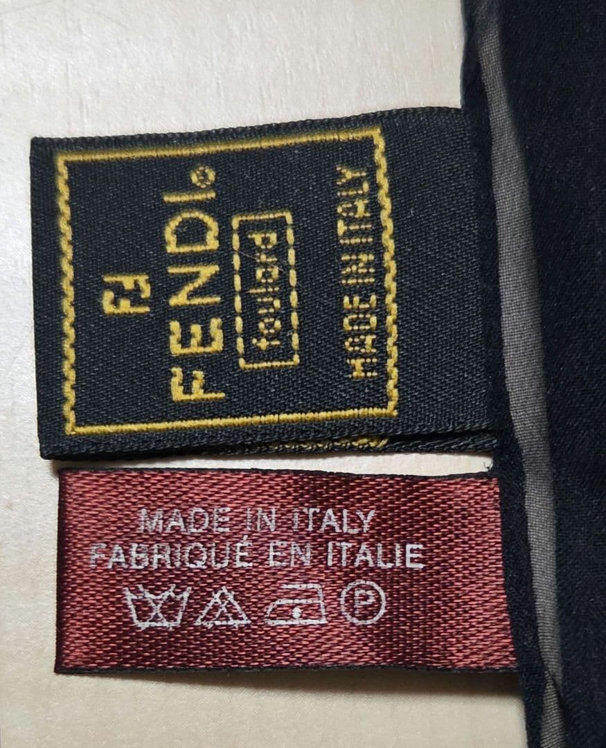 FENDI　フェンディ　ストール