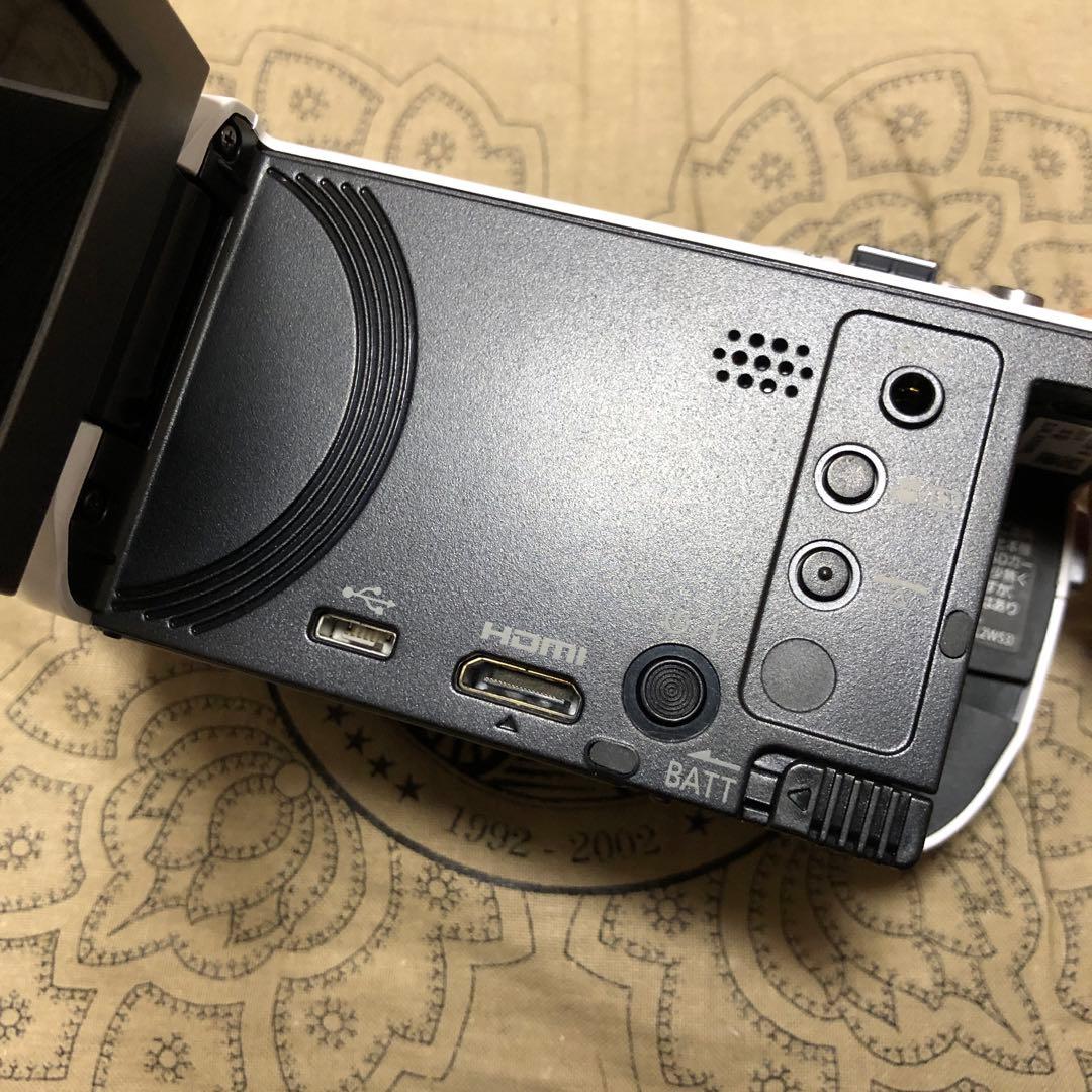 極美品 Panasonic HC-V360M ホワイト ビデオカメラ