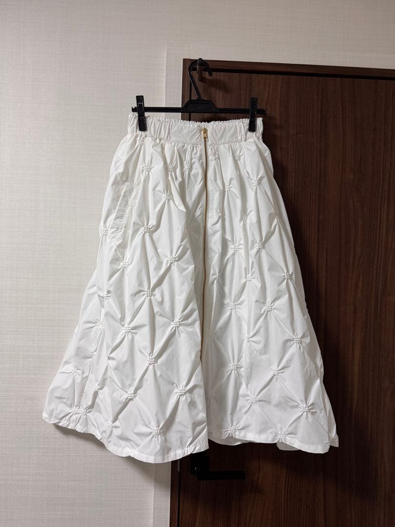【新品未使用／完売品】トレフルプラスワン　スモッキングフラワースカート
