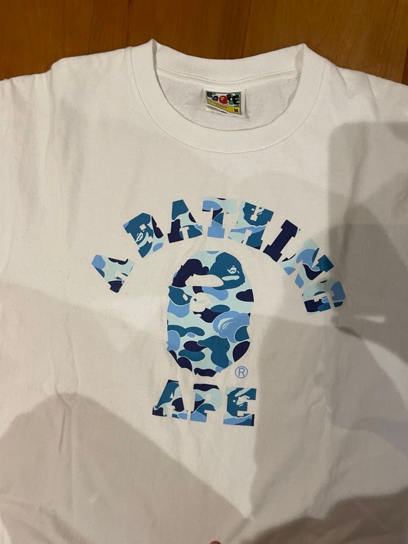 A BATHING APE アベイシングエイプ カレッジ Tシャツ ブルーカモ
