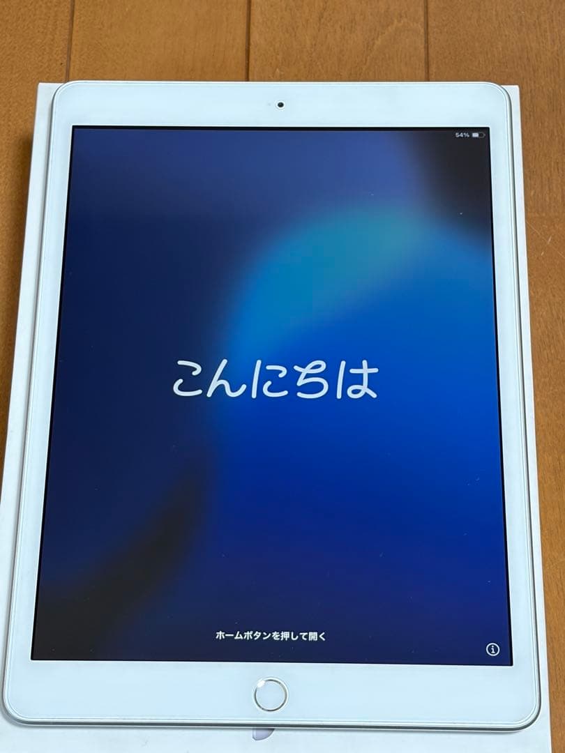 ♡*♡様 【極美品】iPad 第7世代 Wi-Fi 32GB [シルバー］液晶傷