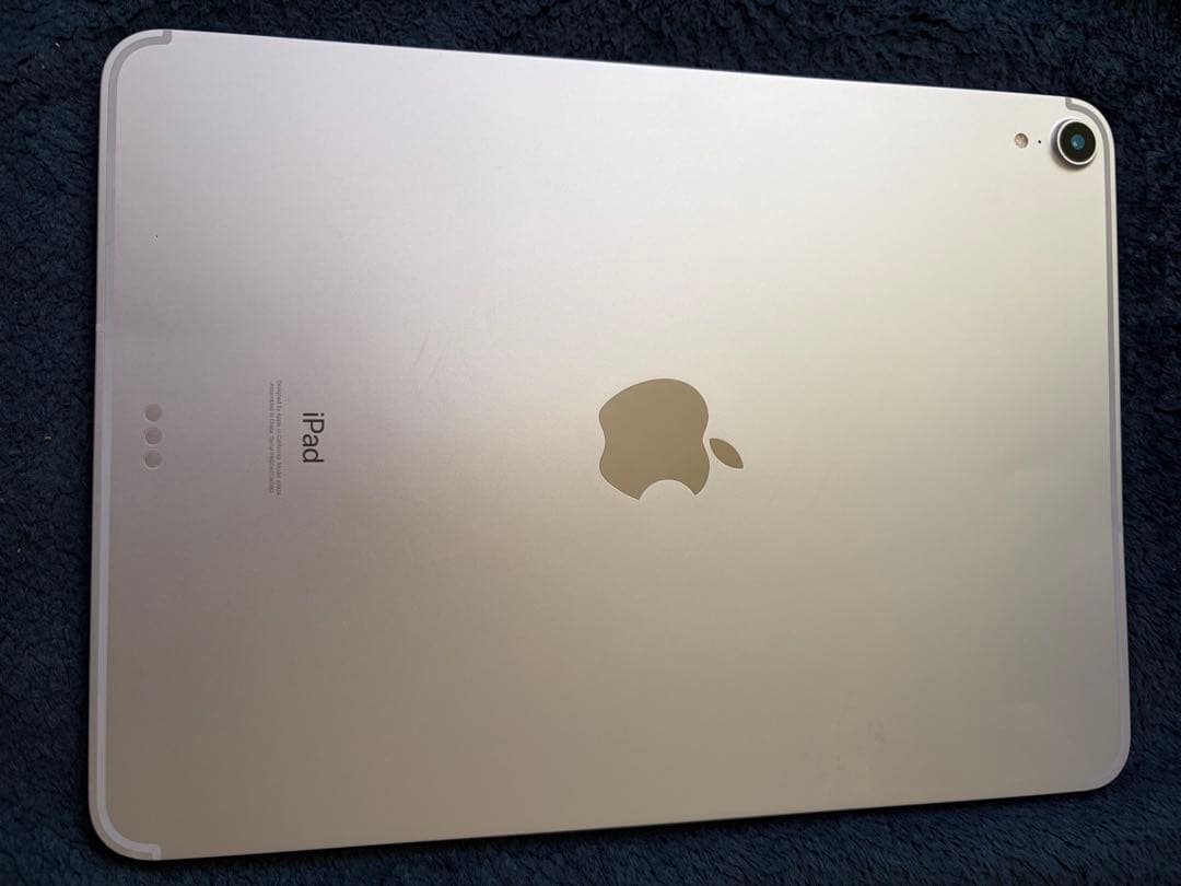 ナ*ツ様 iPad Pro (iPadOS 17.6.1) 本体　シルバー　25
