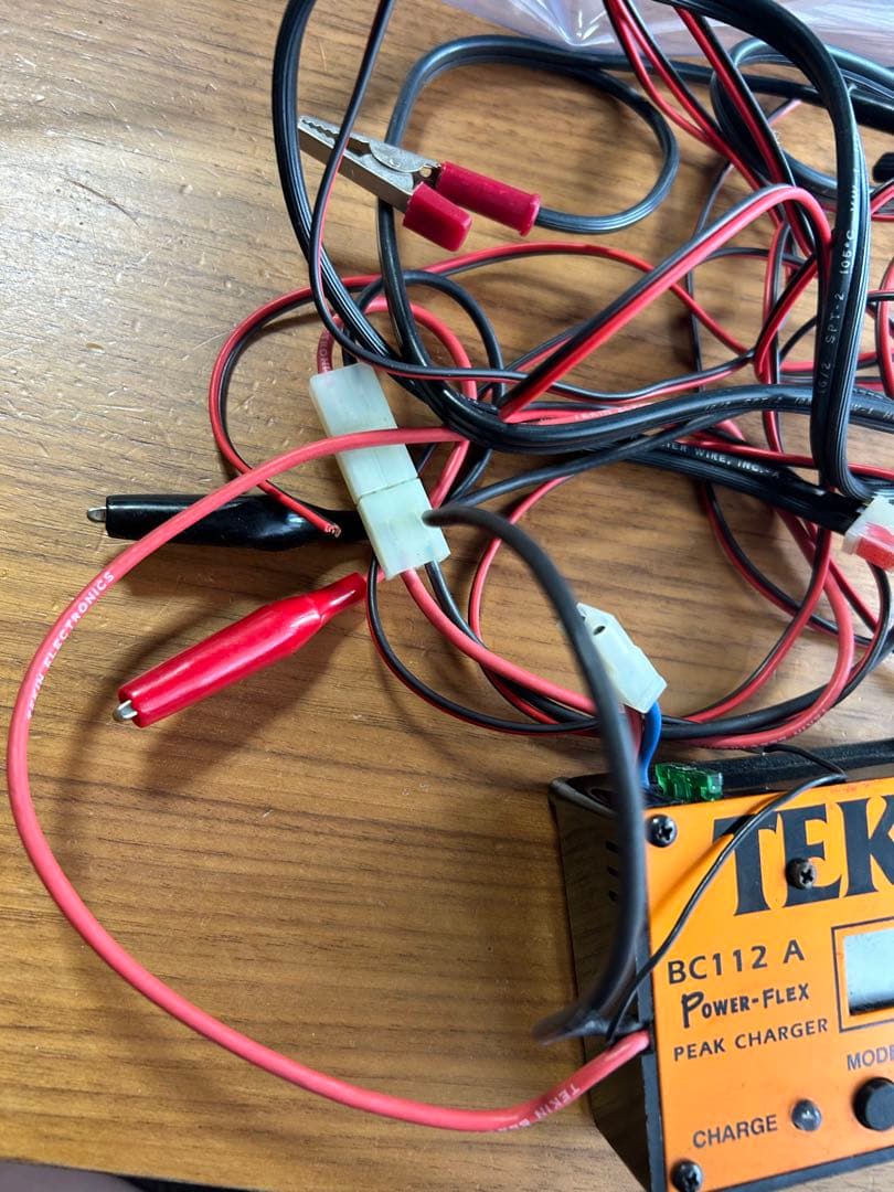 TEKIN BC112A Power-Flex ピークチャージャー 充電器