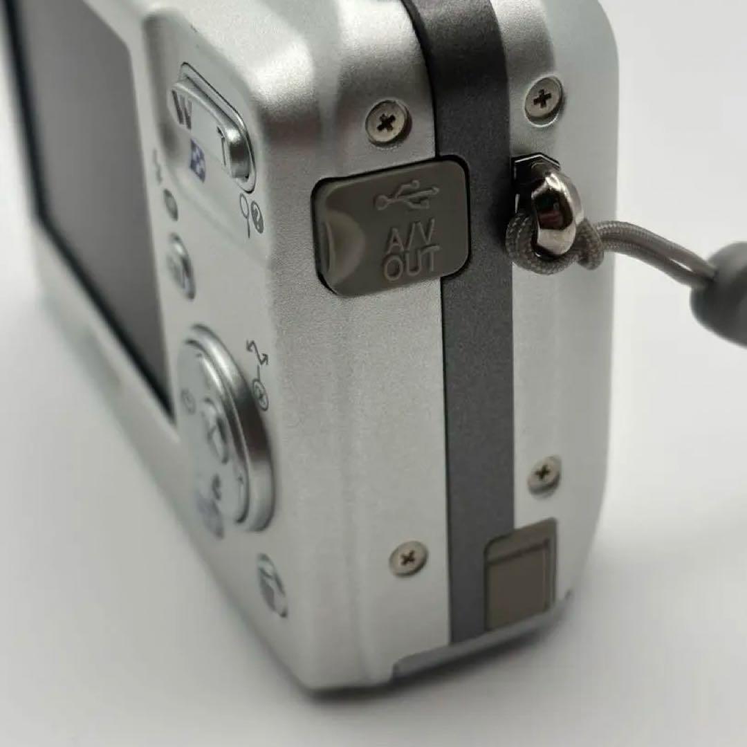 【美品 動作確認◎】Nikon COOLPIX P1 シルバー デジカメ