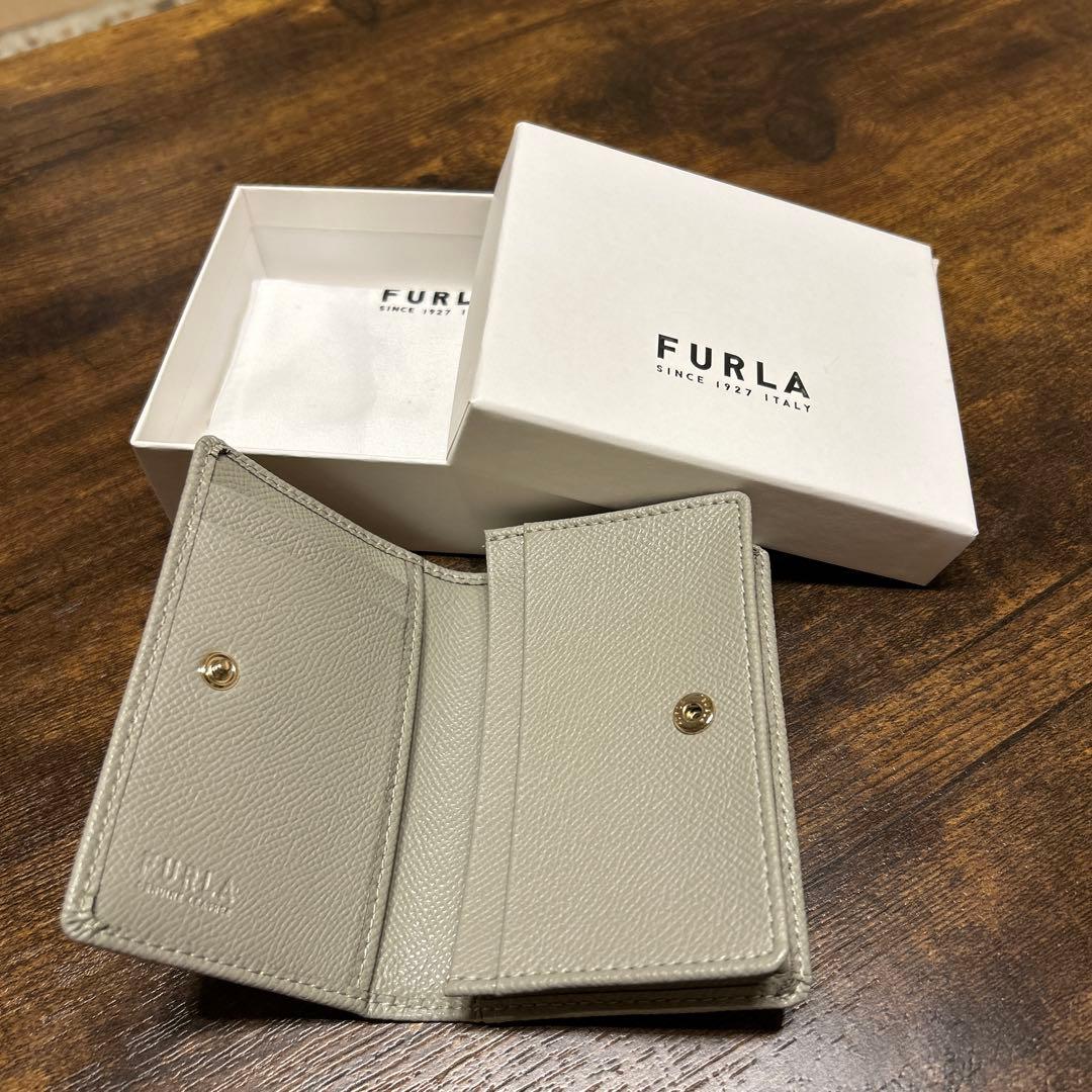 値下げ！新品　FURLA フルラ　グレー レザー 名刺入れ 箱付き