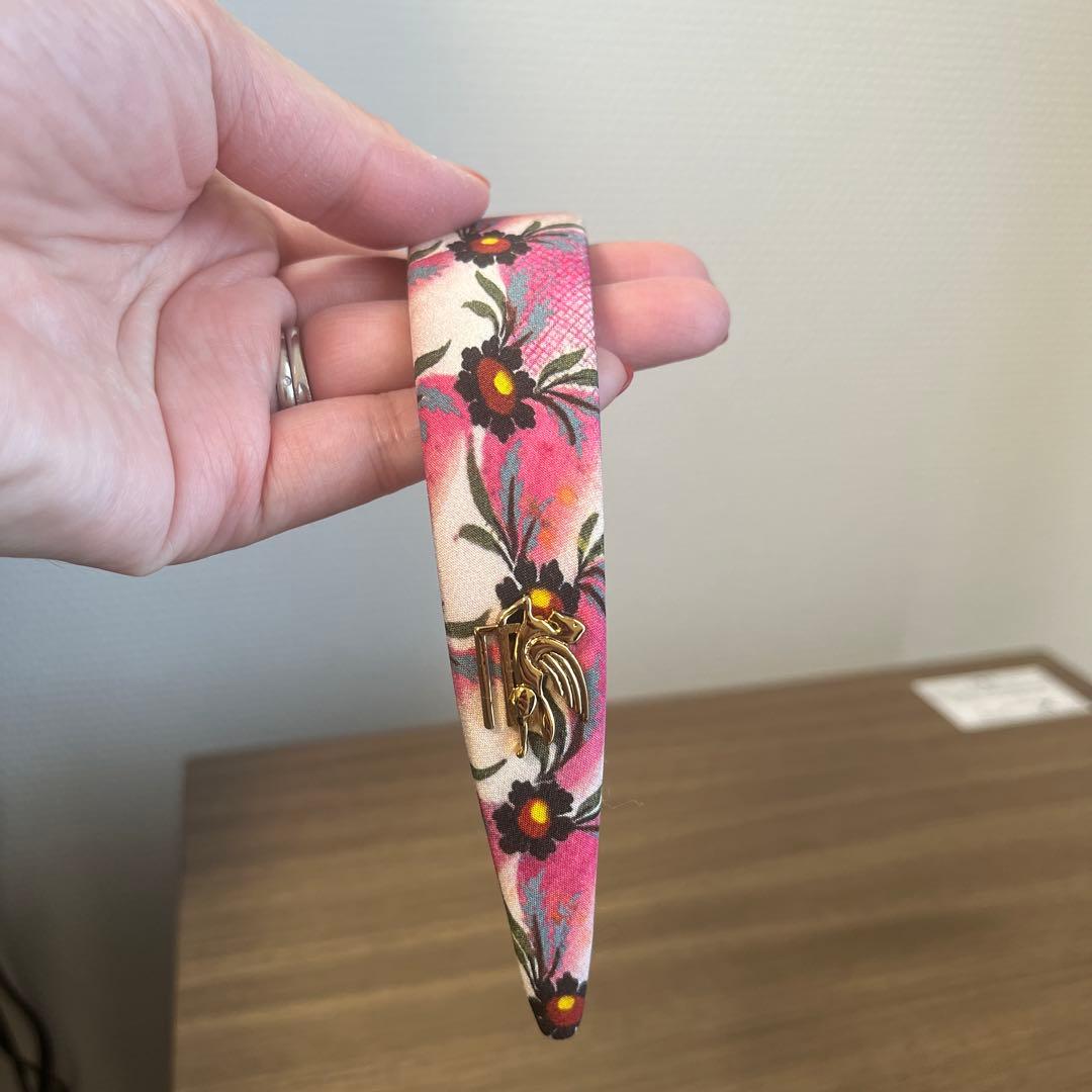 新品未使用　ETRO 花柄 ヘアバンド　カチューシャ