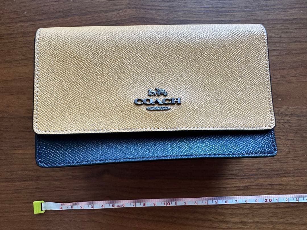 COACH イエロー・ネイビー ・ピンク　クラッチバック☆即日発送☆