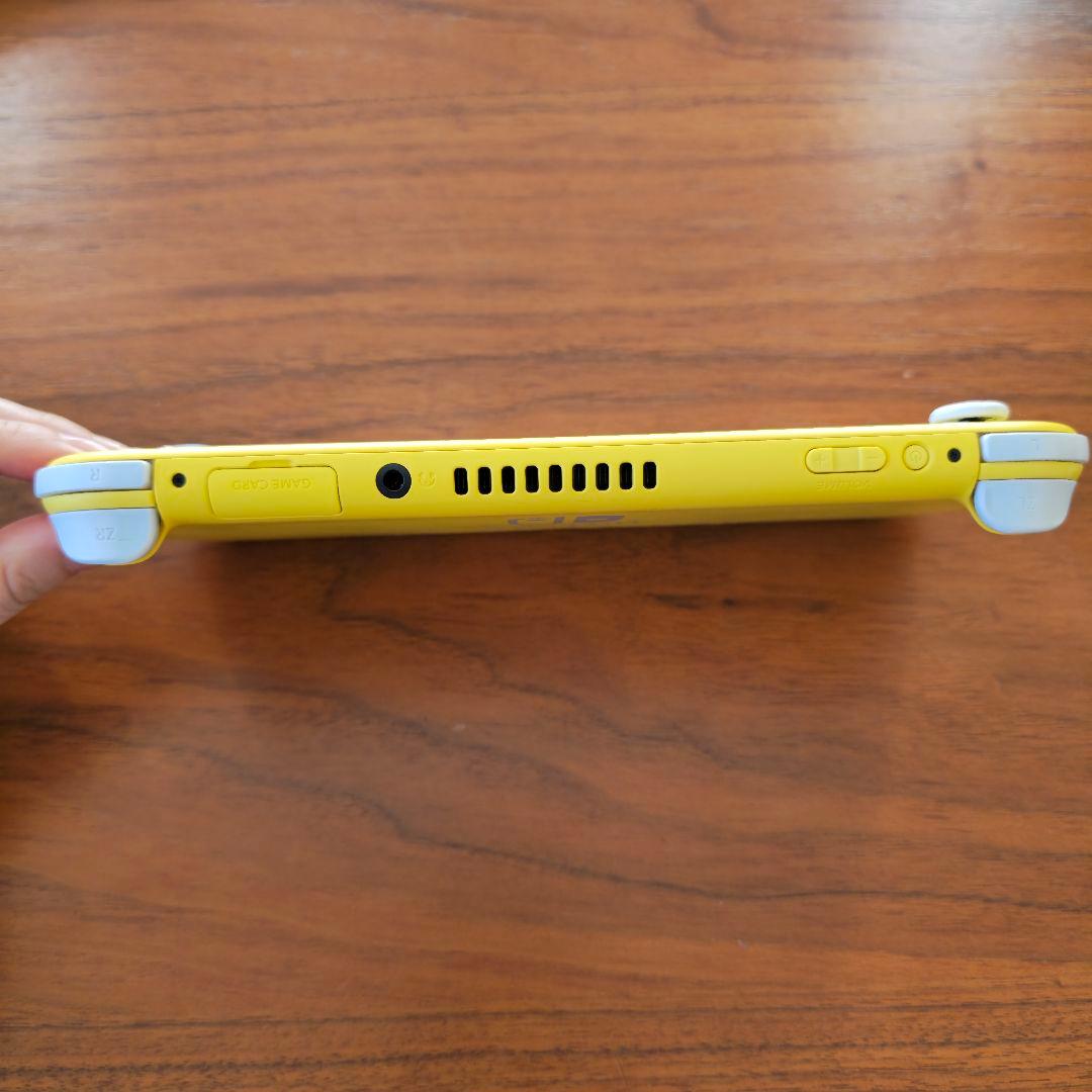 s*3様 Nintendo Switch Lite イエロー+アダプター+ケース