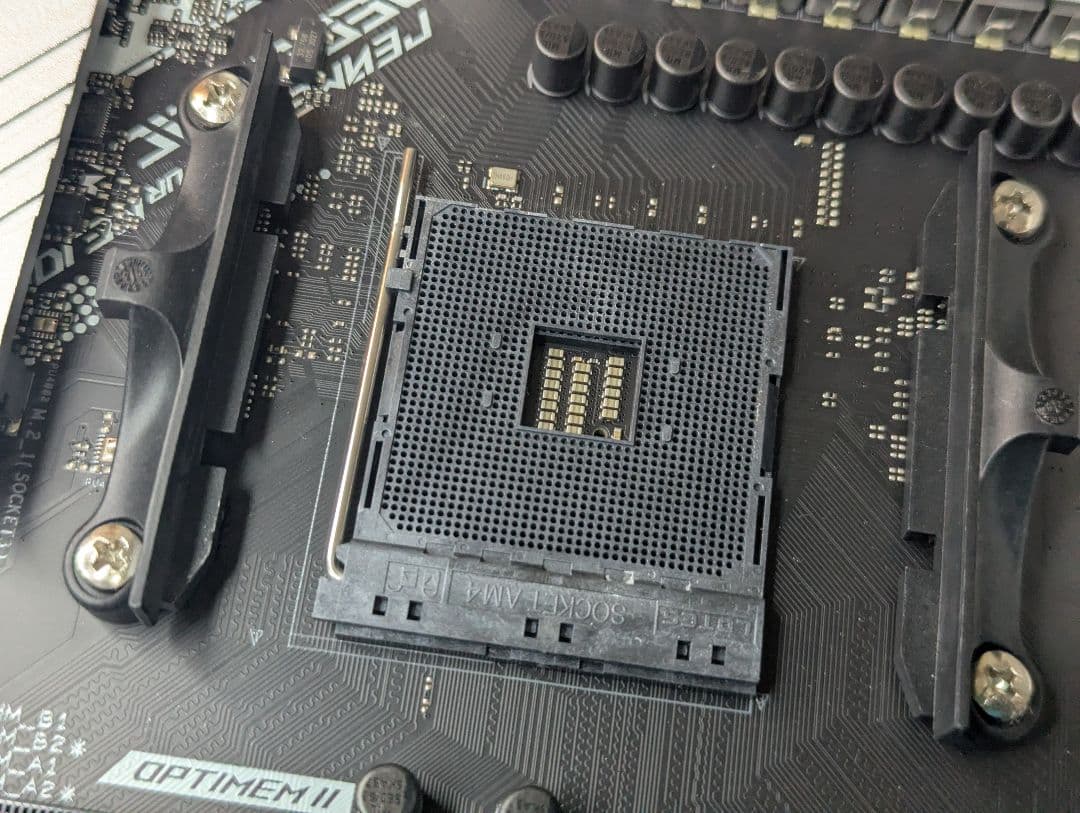 マザーボード ASUS ROG STRIX B550-A GAMING AM4