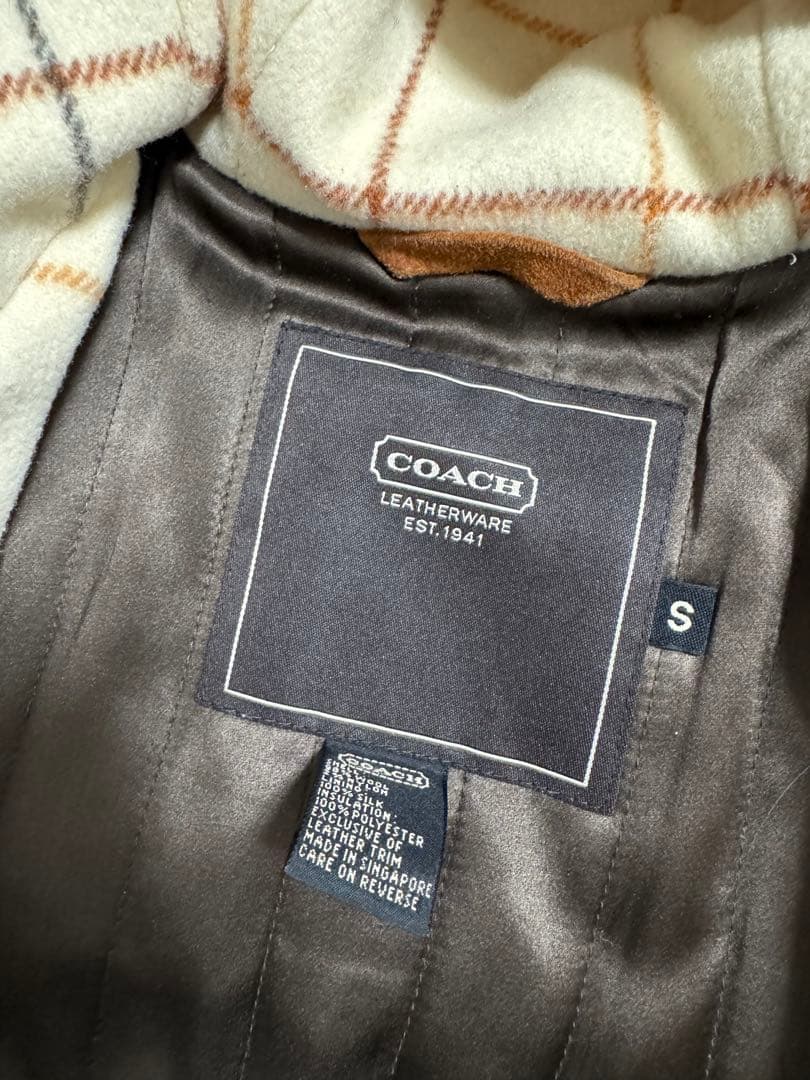 coachコーチのコート