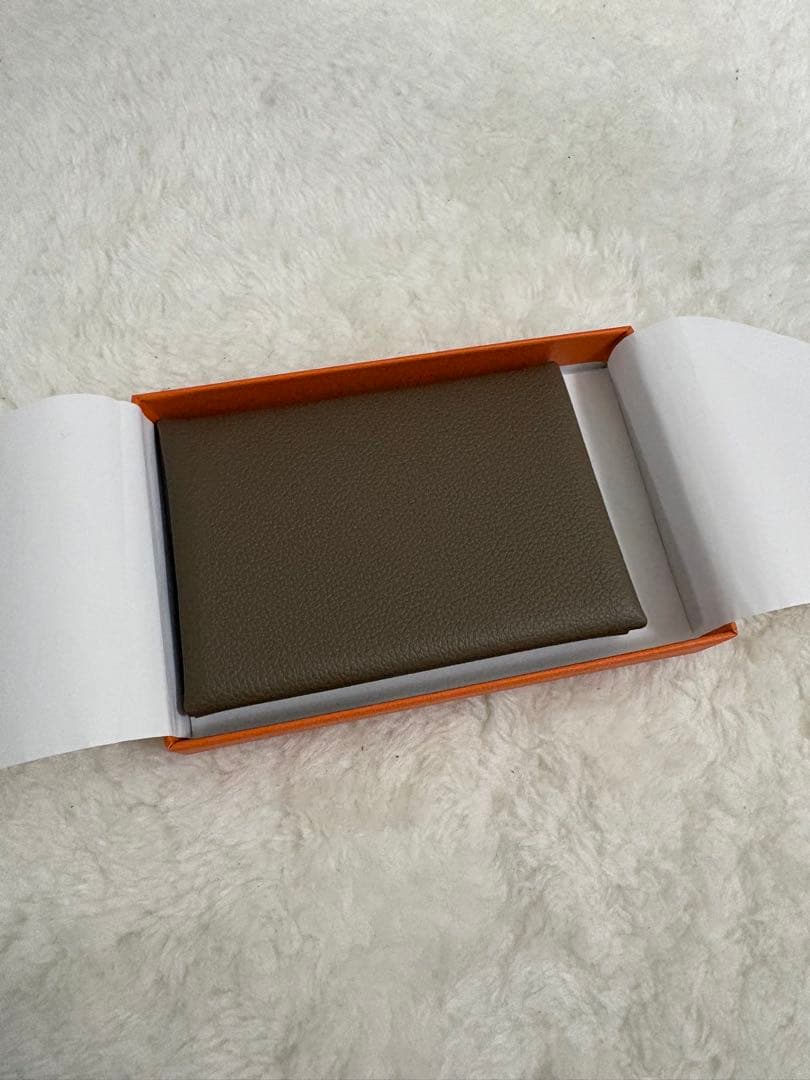 新品未使用 HERMES カルヴィデュオ エトゥープ