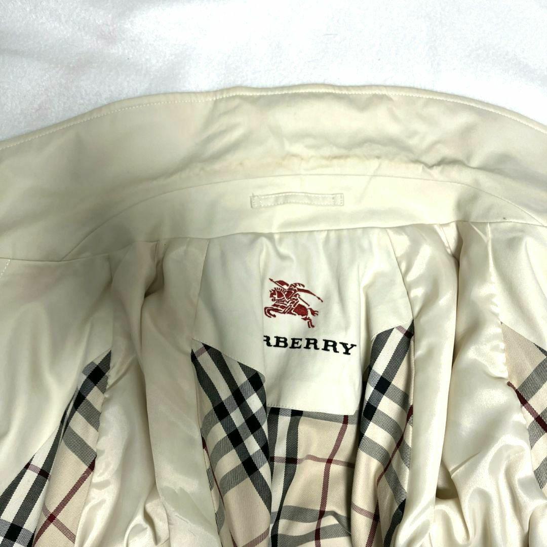かっこいい！BURBERRY ステンカラーコート 刺繍　ボタン必見
