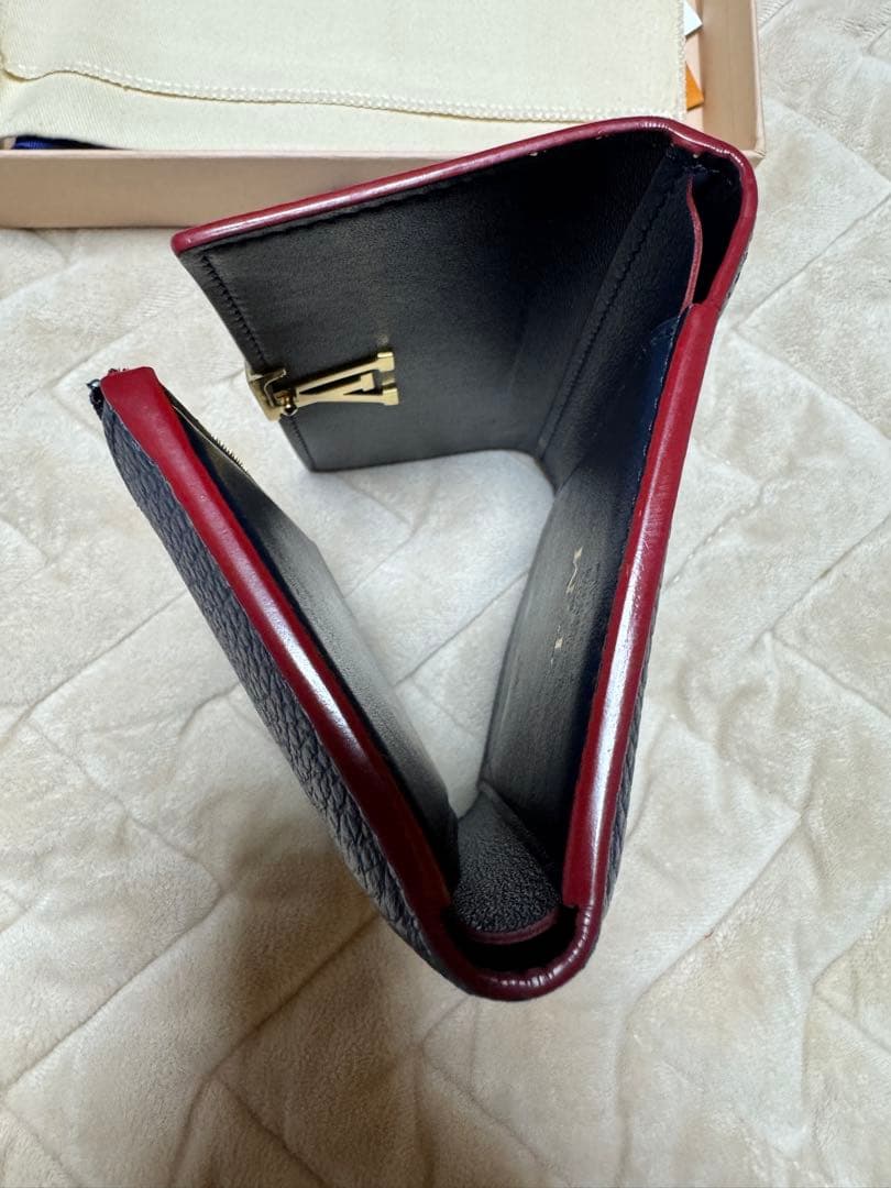 Louis Vuitton ネイビー 三つ折り財布　ネーム刻印あり