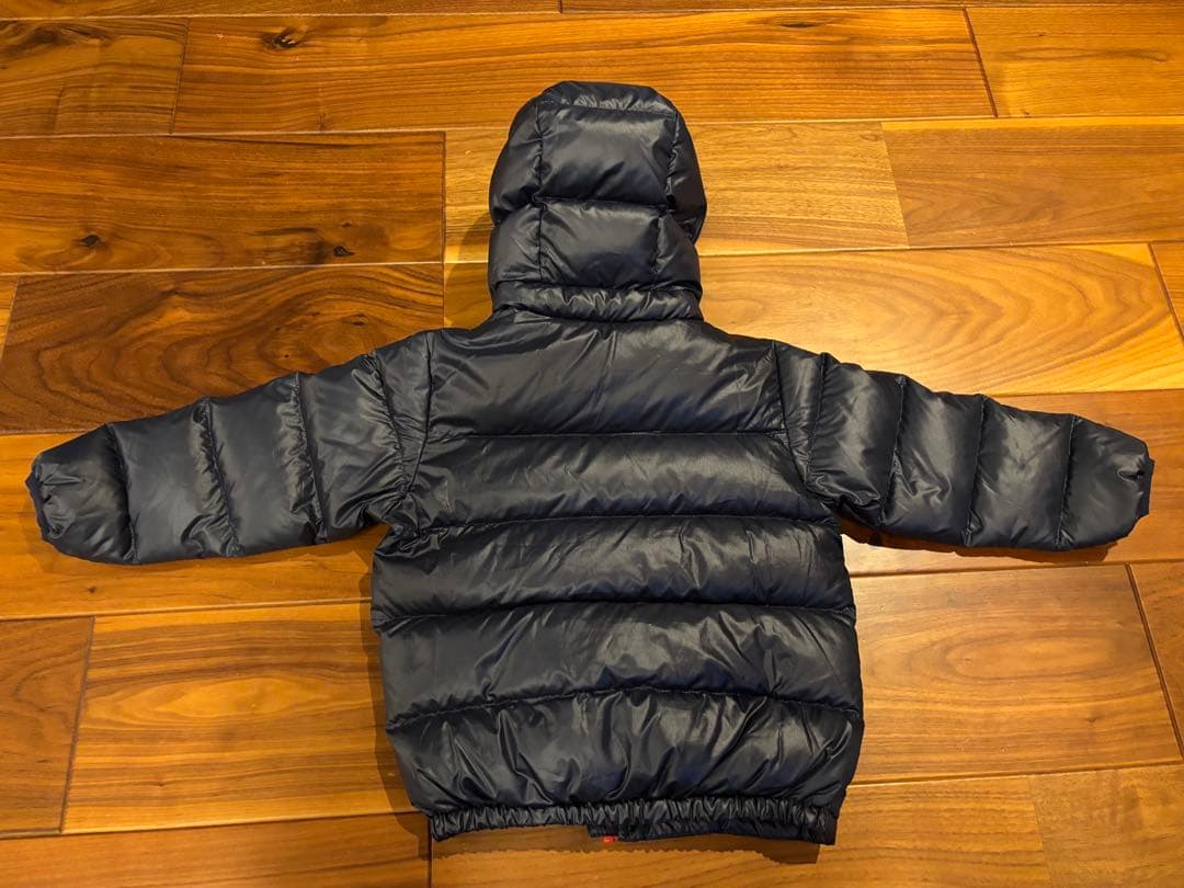 Patagonia フード付きダウンジャケット