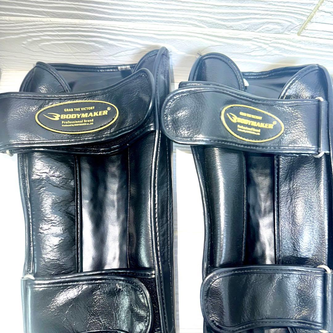 BODYMAKER トレーニング用グローブ 8oz レガースセット 黒