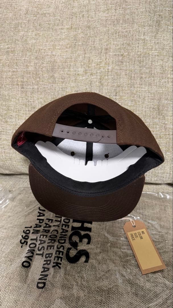ブラウン HIDEANDSEEK × Toru Nishiura CAP