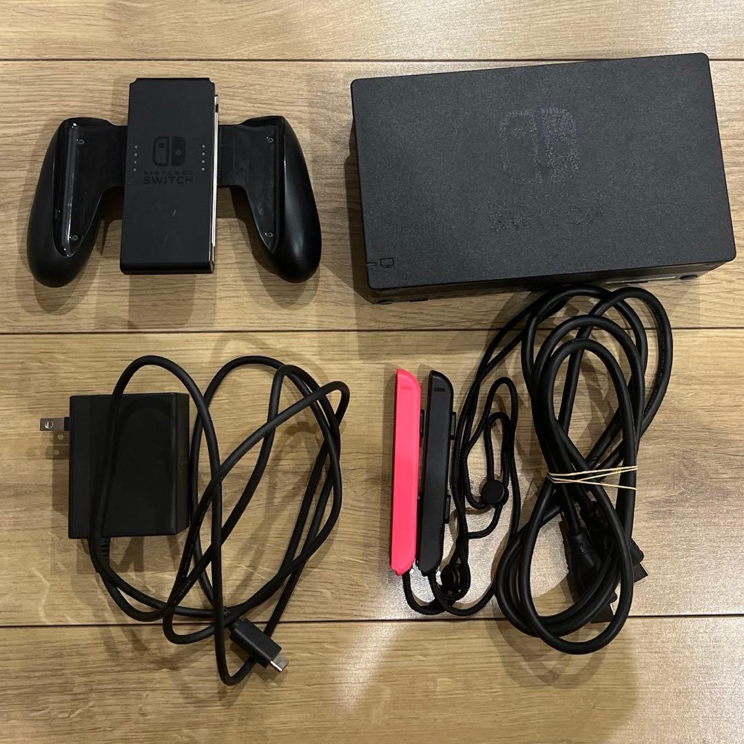 Nintendo Switch 本体 /ピンク&グレー/128GBメモリ付