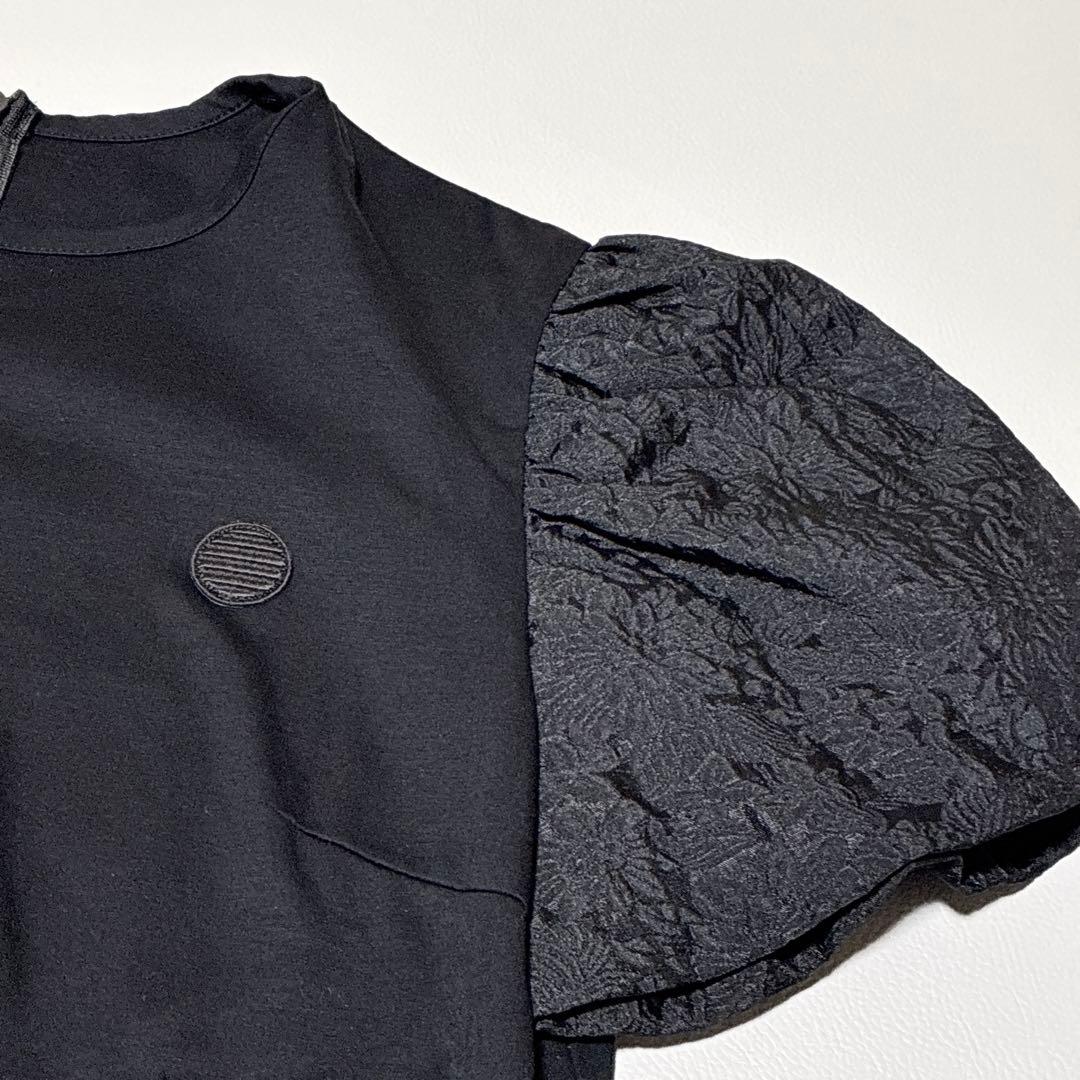 BORDERS at BALCONY ワッペン付き 半袖 パフスリーブ Tシャツ