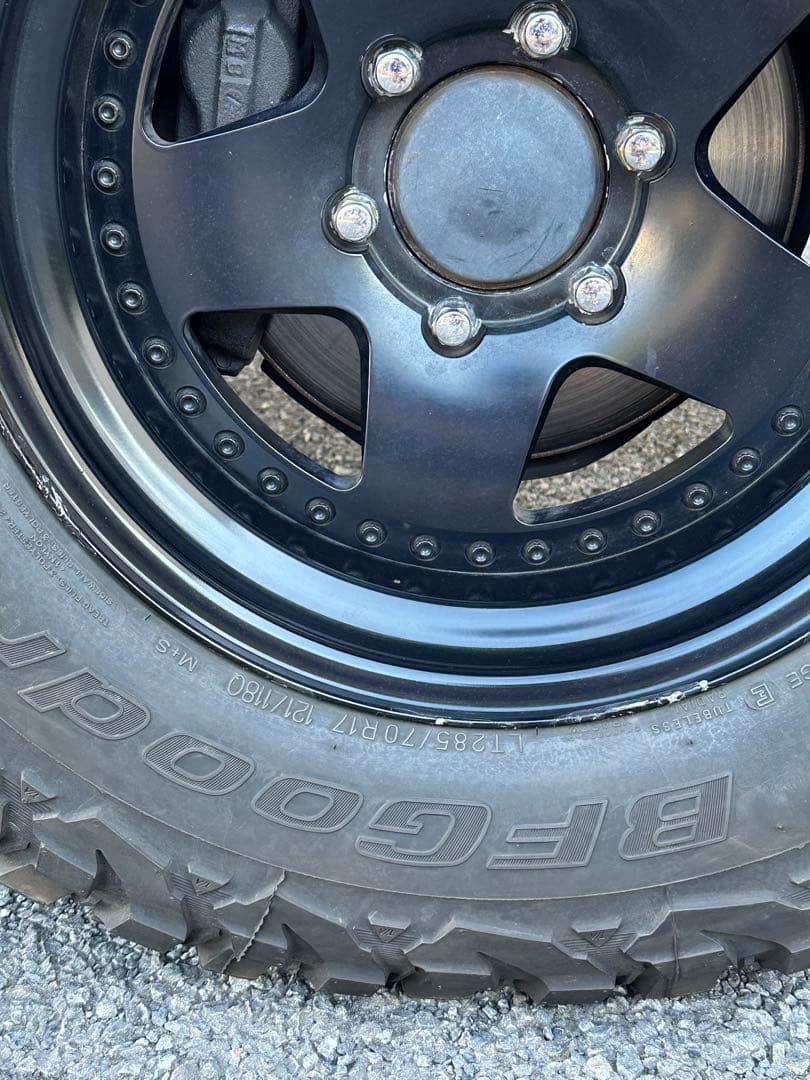 タイヤ・ホイール BFGoodrich Mud-Terrain 285/70r17