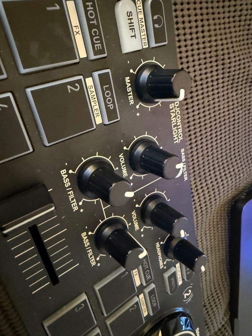 Y*e様 Hercules DJControl STARLIGHT