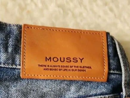 美品MOUSSY マウジー　MVS FLARE フレアデニム　23inch