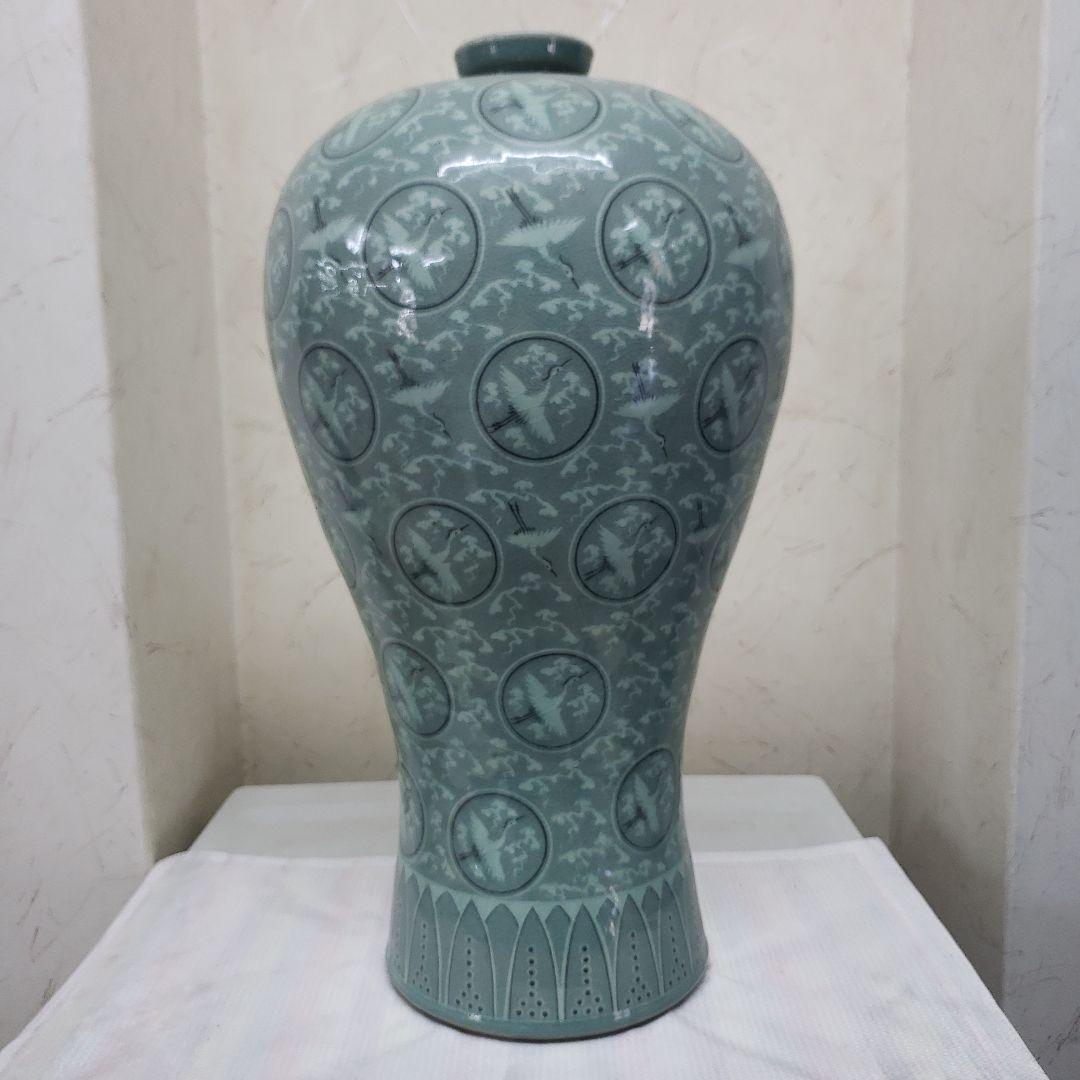 蔵出し特価　青磁 鶴模様 陶器 花瓶　作家物海剛作桐箱あり48cm