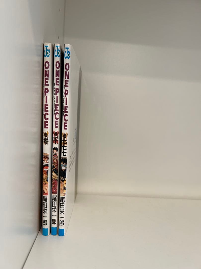 ワンピース 全巻セット（1〜111巻）、他7冊