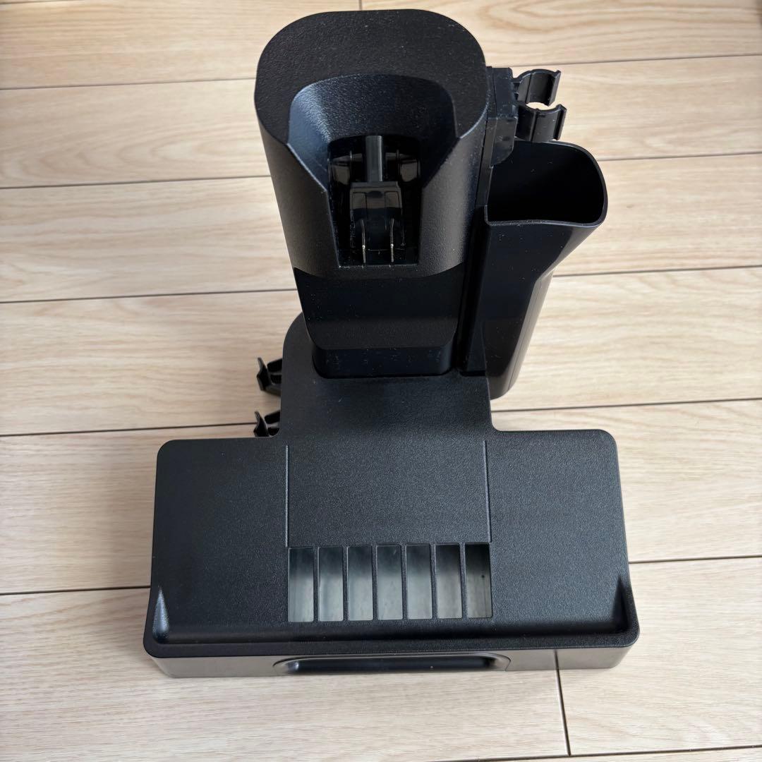 【美品】アイリスオーヤマコードレス掃除機AZ-SCD-185PM