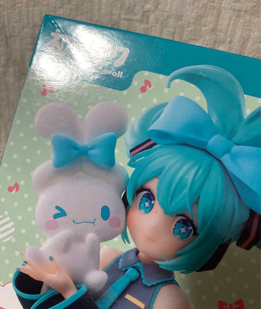 初音ミク×シナモロール　フィギュア　luminasta ちょこのせ