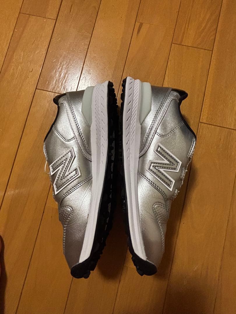 【即購入OK 】 New Balance ゴルフシューズ シルバー BOA