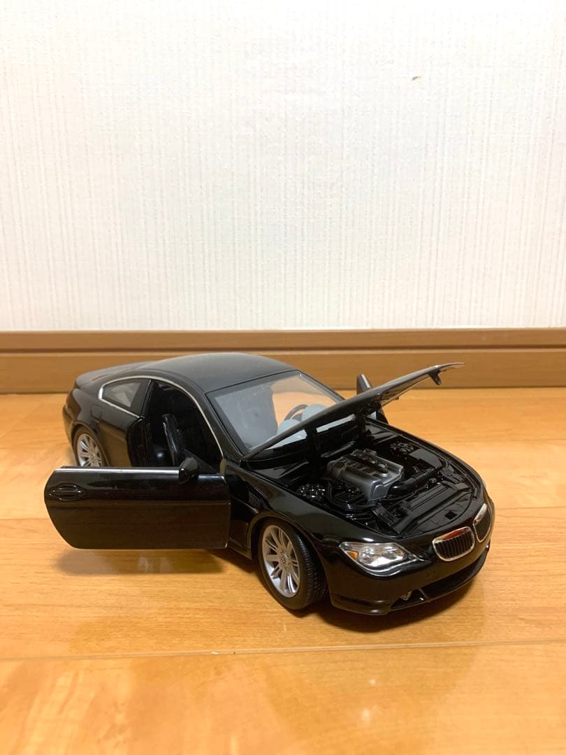 ミニカー BMW645ci HOTWHEELS 1/18